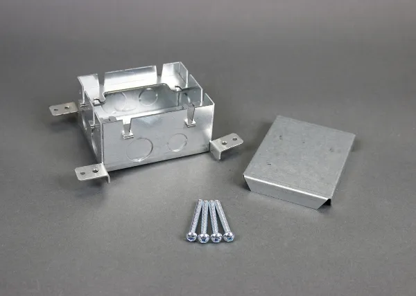 CAJA METALICA DE PISO AJUSTABLE 1 GANG WIREMOLD OMNIBOX BTICINO